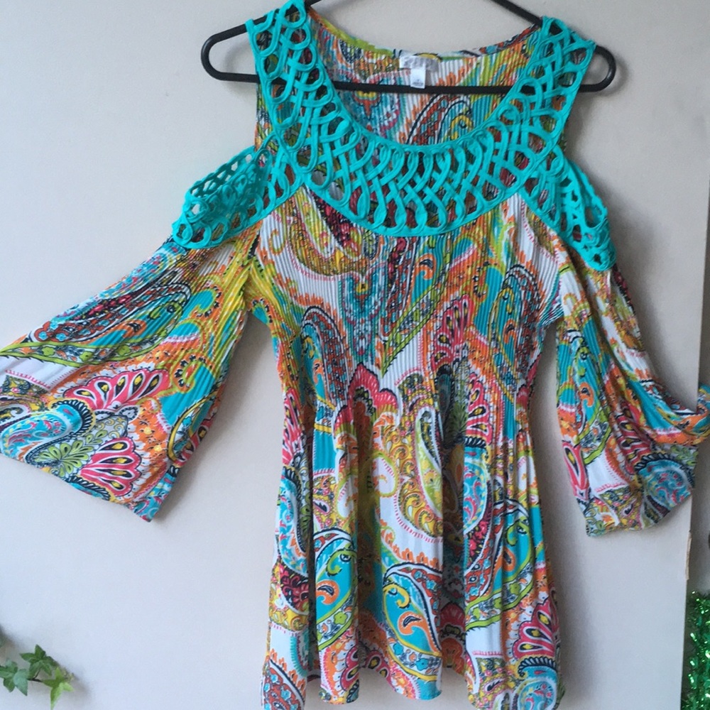 Spense festive paisley cut out shoulder shirt